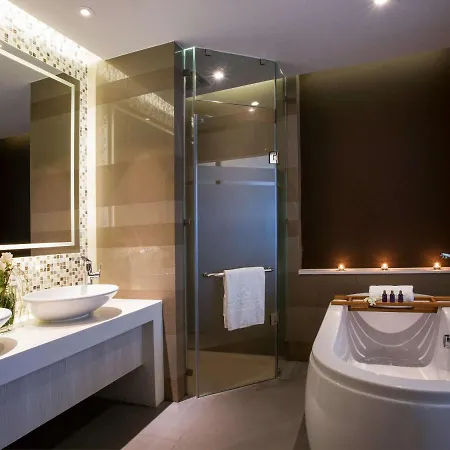 Grand Mercure Phuket Patong Exterior photo A modern bathroom